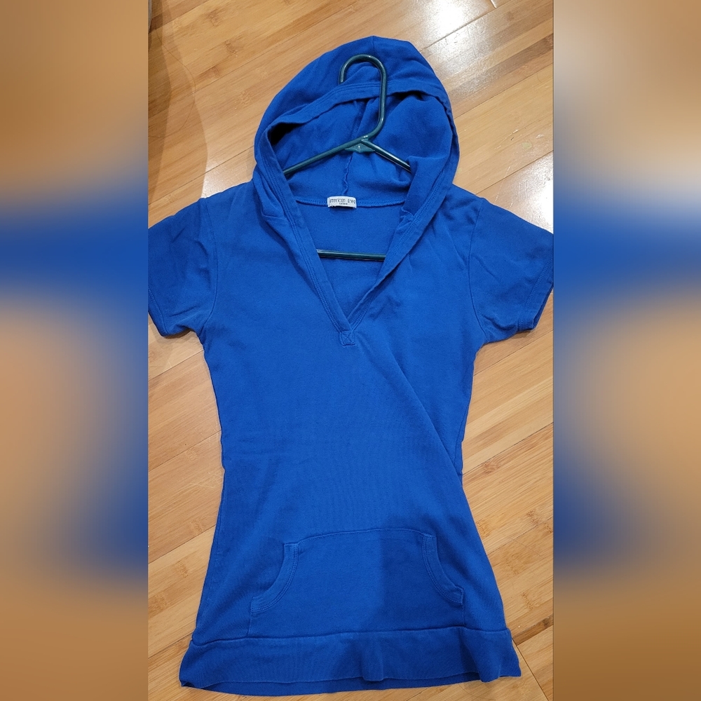 Blue American dream top with hoodie and front pocket